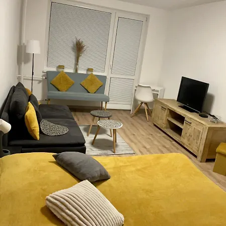 Ela Center Apartment *